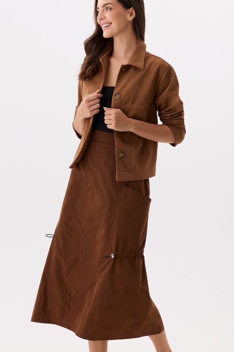 Brązowa midi spódnica z regulowanym ściągaczem i dużą kieszenią