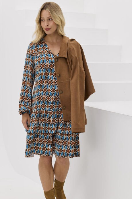 Sukienka mini w geometryczny wzór z falbaną